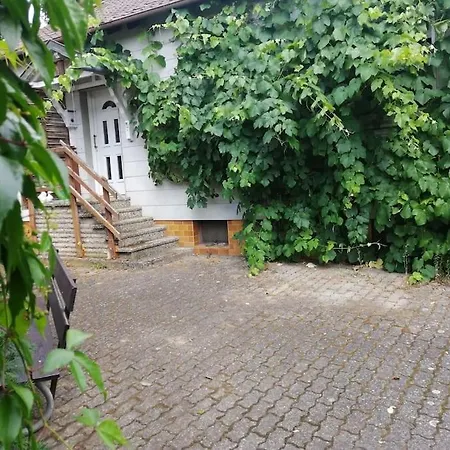 Unterkunft Waigolshausen * Waigolshausen